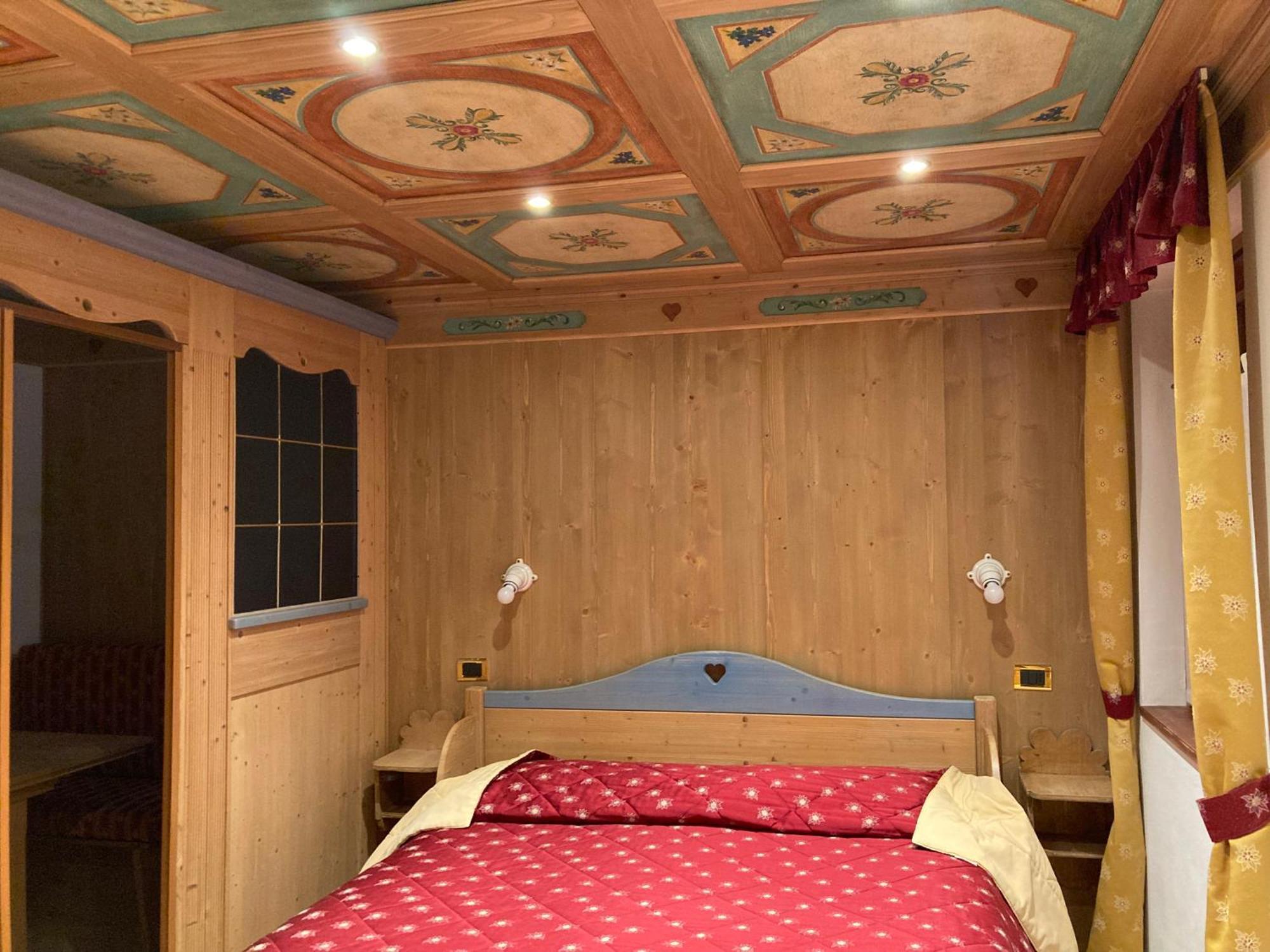 Hotel Residence Dahu Пасо дел Тонале Екстериор снимка