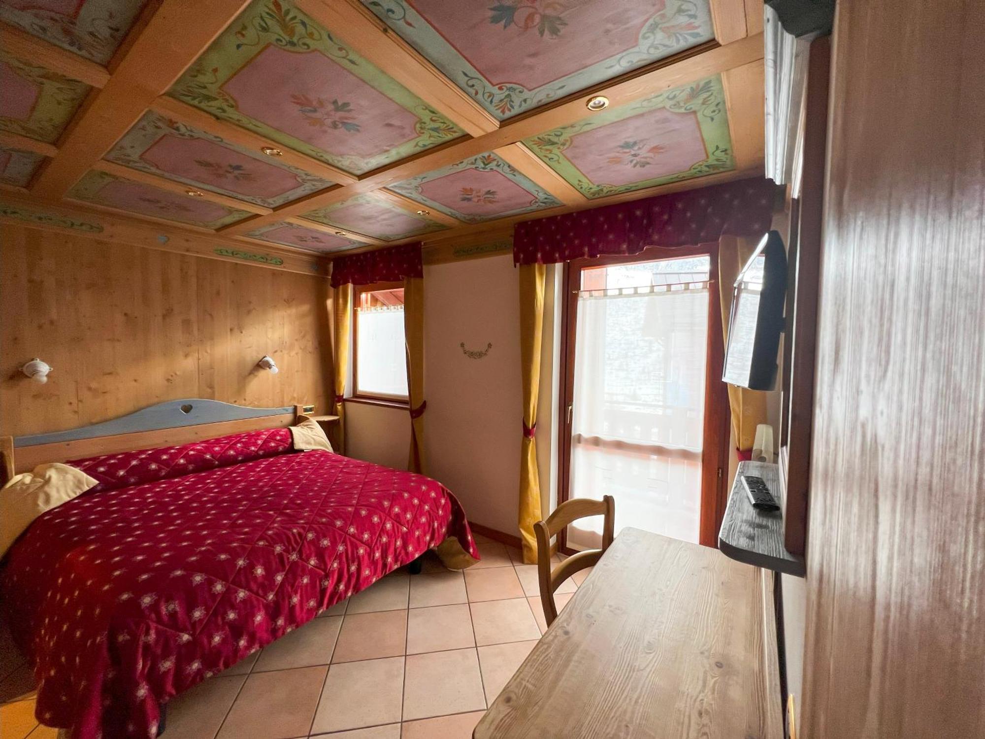 Hotel Residence Dahu Пасо дел Тонале Екстериор снимка