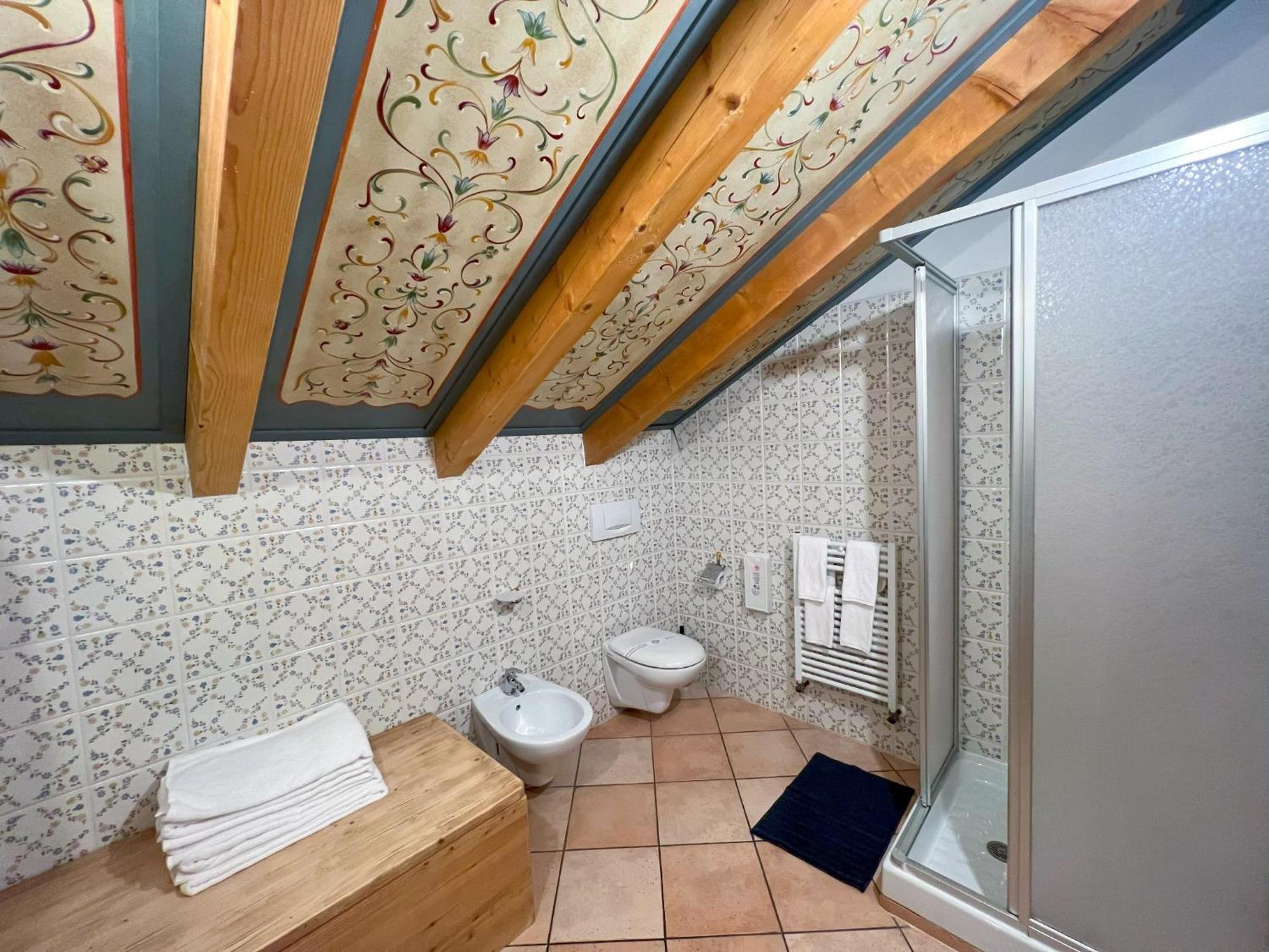 Hotel Residence Dahu Пасо дел Тонале Екстериор снимка
