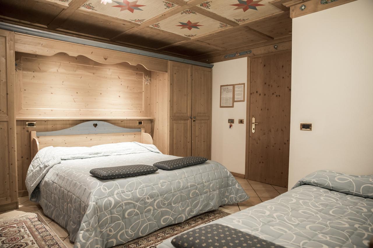 Hotel Residence Dahu Пасо дел Тонале Стая снимка